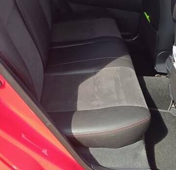 Красный Тойота Королла, объемом двигателя 1.6 л и пробегом 302 тыс. км за 7300 $, фото 3 на Automoto.ua