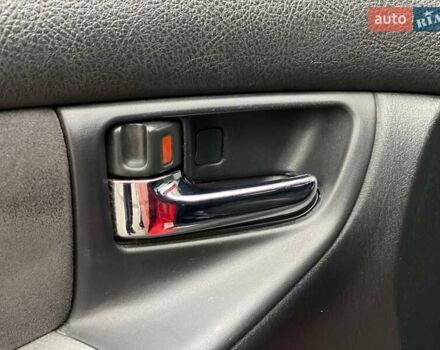 Червоний Тойота Королла, об'ємом двигуна 1.6 л та пробігом 302 тис. км за 6490 $, фото 20 на Automoto.ua