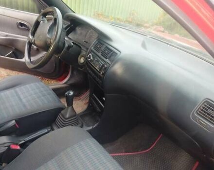 Красный Тойота Королла, объемом двигателя 1.3 л и пробегом 396 тыс. км за 2500 $, фото 3 на Automoto.ua