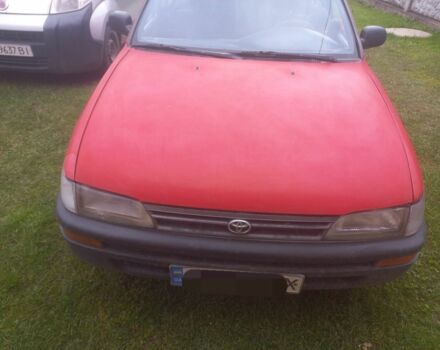 Красный Тойота Королла, объемом двигателя 1.3 л и пробегом 496 тыс. км за 1600 $, фото 1 на Automoto.ua