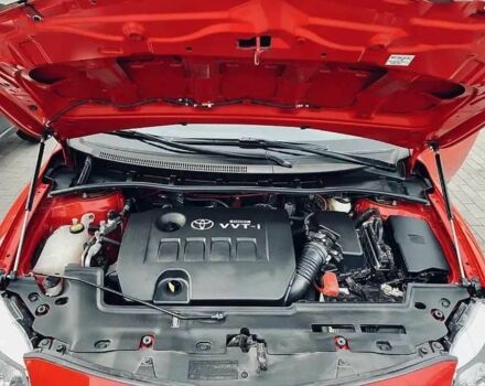 Красный Тойота Королла, объемом двигателя 1.6 л и пробегом 35 тыс. км за 9000 $, фото 3 на Automoto.ua