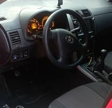 Красный Тойота Королла, объемом двигателя 1.6 л и пробегом 227 тыс. км за 5000 $, фото 11 на Automoto.ua