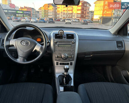 Красный Тойота Королла, объемом двигателя 1.6 л и пробегом 228 тыс. км за 6900 $, фото 10 на Automoto.ua