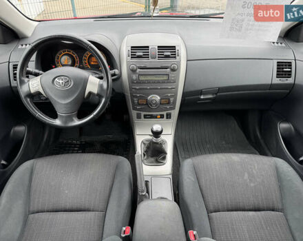 Красный Тойота Королла, объемом двигателя 1.6 л и пробегом 200 тыс. км за 7290 $, фото 24 на Automoto.ua