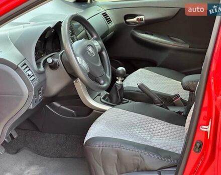 Красный Тойота Королла, объемом двигателя 1.3 л и пробегом 162 тыс. км за 7490 $, фото 9 на Automoto.ua