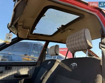 Красный Тойота Королла, объемом двигателя 1.3 л и пробегом 100 тыс. км за 500 $, фото 5 на Automoto.ua