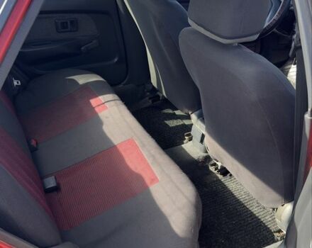 Красный Тойота Королла, объемом двигателя 1.3 л и пробегом 3 тыс. км за 1300 $, фото 4 на Automoto.ua