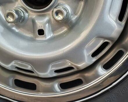 Червоний Тойота Королла, об'ємом двигуна 1.3 л та пробігом 374 тис. км за 2350 $, фото 9 на Automoto.ua