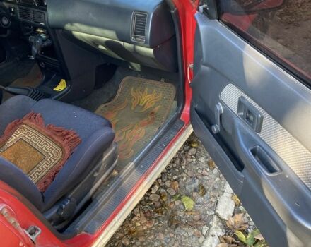 Красный Тойота Королла, объемом двигателя 1.3 л и пробегом 200 тыс. км за 1300 $, фото 6 на Automoto.ua