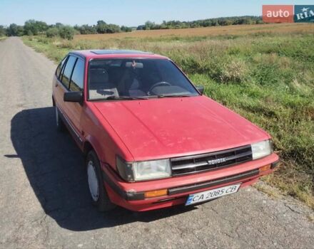 Червоний Тойота Королла, об'ємом двигуна 1.8 л та пробігом 253 тис. км за 700 $, фото 1 на Automoto.ua