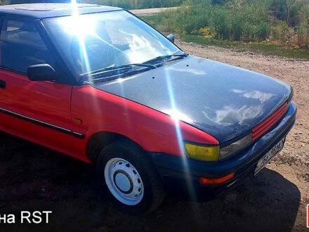 Тойота Королла 1988 у Чорноморську (Іллічівську) на Automoto.ua Червоний Тойота Королла, об'ємом двигуна 1.3 л та пробігом 357 тис. км за 750 $, фото 1 на Automoto.ua