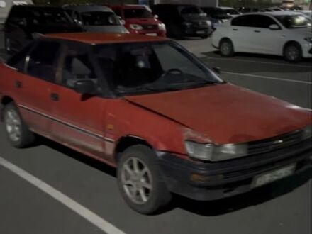 Красный Тойота Королла, объемом двигателя 1.3 л и пробегом 200 тыс. км за 850 $, фото 1 на Automoto.ua