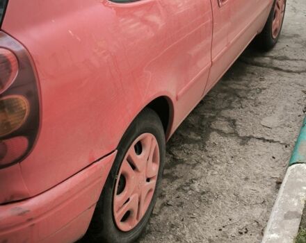 Червоний Тойота Королла, об'ємом двигуна 1.4 л та пробігом 300 тис. км за 2500 $, фото 1 на Automoto.ua