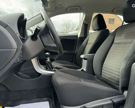 Тойота Королла, объемом двигателя 1.3 л и пробегом 98 тыс. км за 8800 $, фото 9 на Automoto.ua