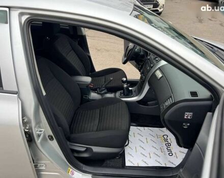 Тойота Королла, объемом двигателя 1.3 л и пробегом 91 тыс. км за 7900 $, фото 21 на Automoto.ua