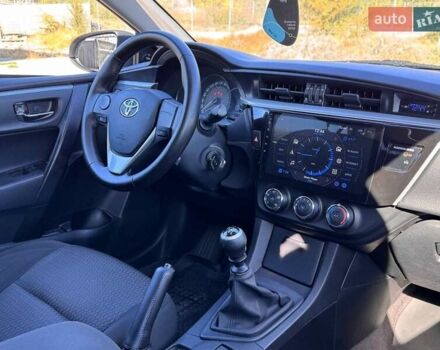 Тойота Королла, объемом двигателя 1.33 л и пробегом 150 тыс. км за 8999 $, фото 13 на Automoto.ua