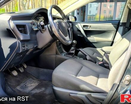 Тойота Королла, об'ємом двигуна 1.3 л та пробігом 101 тис. км за 8600 $, фото 4 на Automoto.ua
