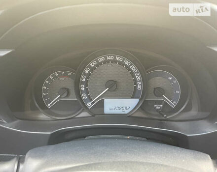 Тойота Королла, об'ємом двигуна 1.6 л та пробігом 204 тис. км за 9000 $, фото 4 на Automoto.ua