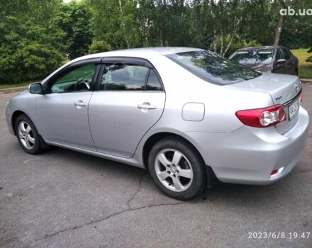 Сірий Тойота Королла, об'ємом двигуна 0 л та пробігом 225 тис. км за 10500 $, фото 2 на Automoto.ua