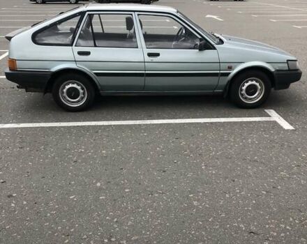 Серый Тойота Королла, объемом двигателя 1.3 л и пробегом 275 тыс. км за 1200 $, фото 13 на Automoto.ua