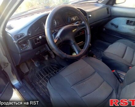 Серый Тойота Королла, объемом двигателя 1.6 л и пробегом 350 тыс. км за 1200 $, фото 3 на Automoto.ua