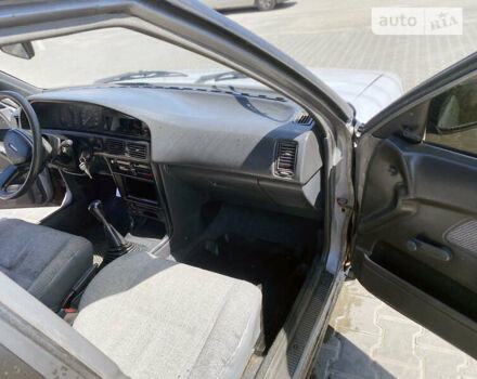 Серый Тойота Королла, объемом двигателя 1.3 л и пробегом 300 тыс. км за 1250 $, фото 8 на Automoto.ua