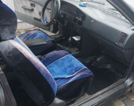 Серый Тойота Королла, объемом двигателя 1.3 л и пробегом 380 тыс. км за 1184 $, фото 10 на Automoto.ua