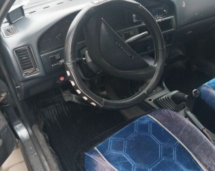 Серый Тойота Королла, объемом двигателя 1.3 л и пробегом 380 тыс. км за 1184 $, фото 5 на Automoto.ua