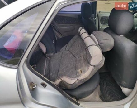 Серый Тойота Королла, объемом двигателя 1.6 л и пробегом 313 тыс. км за 1750 $, фото 11 на Automoto.ua