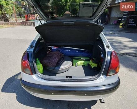 Серый Тойота Королла, объемом двигателя 1.59 л и пробегом 265 тыс. км за 3750 $, фото 5 на Automoto.ua