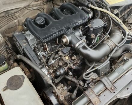 Серый Тойота Королла, объемом двигателя 1.9 л и пробегом 234 тыс. км за 1500 $, фото 4 на Automoto.ua