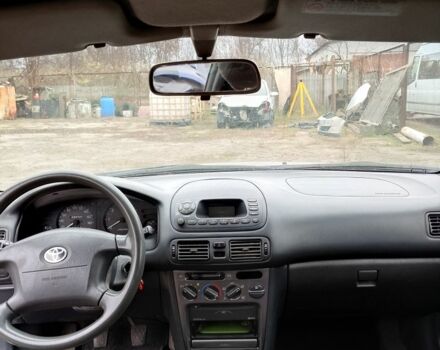 Серый Тойота Королла, объемом двигателя 1.9 л и пробегом 234 тыс. км за 1500 $, фото 7 на Automoto.ua