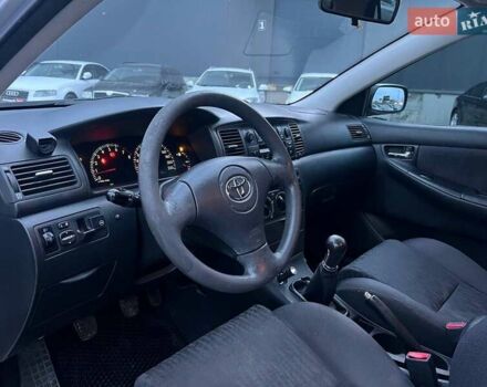 Сірий Тойота Королла, об'ємом двигуна 1.4 л та пробігом 253 тис. км за 4540 $, фото 16 на Automoto.ua