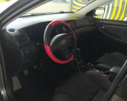 Серый Тойота Королла, объемом двигателя 1.6 л и пробегом 315 тыс. км за 4200 $, фото 5 на Automoto.ua