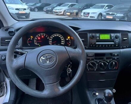 Сірий Тойота Королла, об'ємом двигуна 1.4 л та пробігом 253 тис. км за 4540 $, фото 21 на Automoto.ua