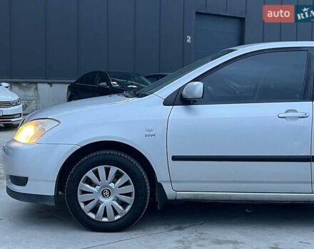 Сірий Тойота Королла, об'ємом двигуна 1.4 л та пробігом 253 тис. км за 4540 $, фото 2 на Automoto.ua