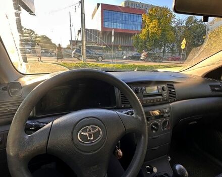 Серый Тойота Королла, объемом двигателя 1.4 л и пробегом 251 тыс. км за 4700 $, фото 3 на Automoto.ua