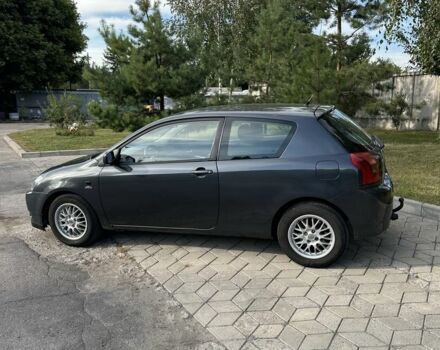 Серый Тойота Королла, объемом двигателя 2 л и пробегом 299 тыс. км за 3999 $, фото 1 на Automoto.ua