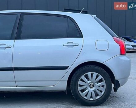 Сірий Тойота Королла, об'ємом двигуна 1.4 л та пробігом 253 тис. км за 4540 $, фото 4 на Automoto.ua
