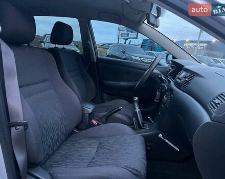 Сірий Тойота Королла, об'ємом двигуна 1.4 л та пробігом 253 тис. км за 4540 $, фото 33 на Automoto.ua