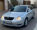 Серый Тойота Королла, объемом двигателя 2 л и пробегом 328 тыс. км за 4400 $, фото 2 на Automoto.ua