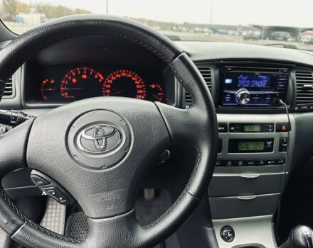 Сірий Тойота Королла, об'ємом двигуна 1.8 л та пробігом 214 тис. км за 4099 $, фото 9 на Automoto.ua