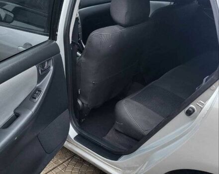 Сірий Тойота Королла, об'ємом двигуна 1.6 л та пробігом 201 тис. км за 3600 $, фото 11 на Automoto.ua