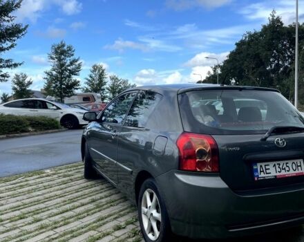 Сірий Тойота Королла, об'ємом двигуна 1.4 л та пробігом 270 тис. км за 4600 $, фото 4 на Automoto.ua