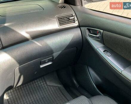 Серый Тойота Королла, объемом двигателя 1.4 л и пробегом 252 тыс. км за 6490 $, фото 16 на Automoto.ua