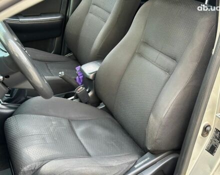 Серый Тойота Королла, объемом двигателя 1.4 л и пробегом 252 тыс. км за 6490 $, фото 10 на Automoto.ua