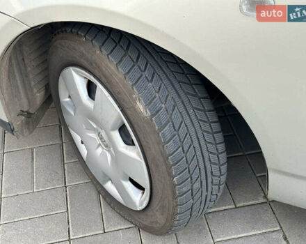 Серый Тойота Королла, объемом двигателя 1.4 л и пробегом 252 тыс. км за 6490 $, фото 6 на Automoto.ua