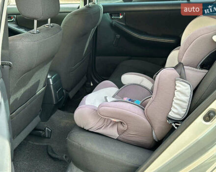 Серый Тойота Королла, объемом двигателя 1.4 л и пробегом 252 тыс. км за 6490 $, фото 11 на Automoto.ua