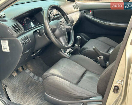Серый Тойота Королла, объемом двигателя 1.4 л и пробегом 252 тыс. км за 6490 $, фото 9 на Automoto.ua