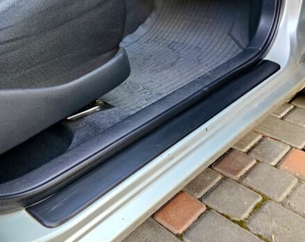 Серый Тойота Королла, объемом двигателя 1.4 л и пробегом 253 тыс. км за 6000 $, фото 9 на Automoto.ua